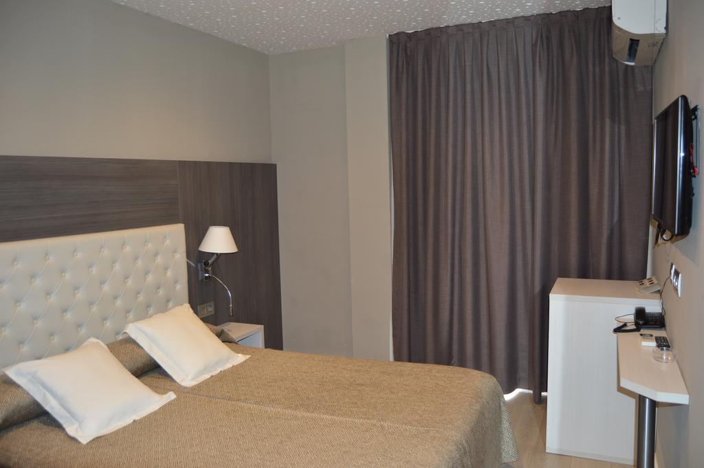 Hotel Ciutadella ロザス エクステリア 写真
