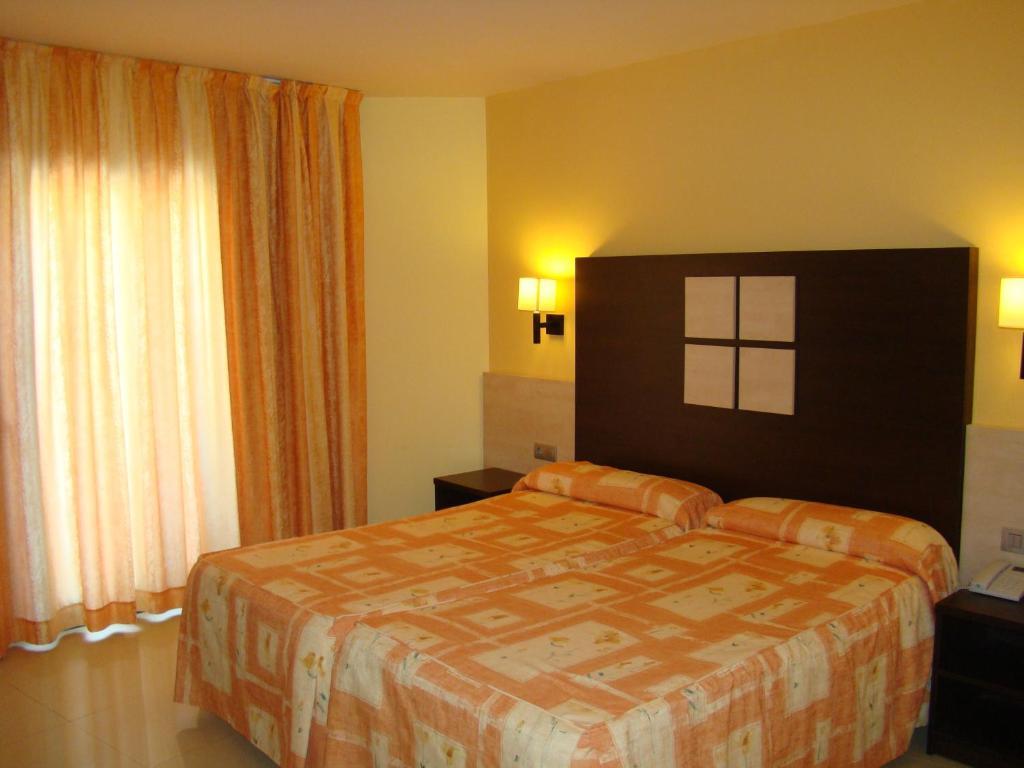 Hotel Ciutadella ロザス エクステリア 写真